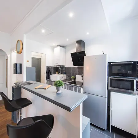 Zach & 4 Pers Centre Tours