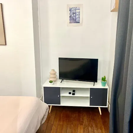 Zach & 4 Pers Centre Apartman *